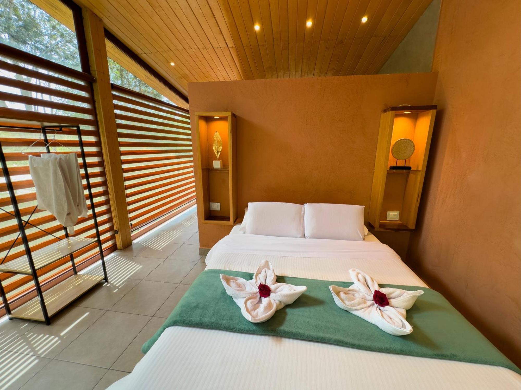 Saguamby Mindo Lodge Экстерьер фото